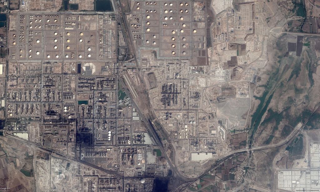 Refinery Plot - Google Earth View